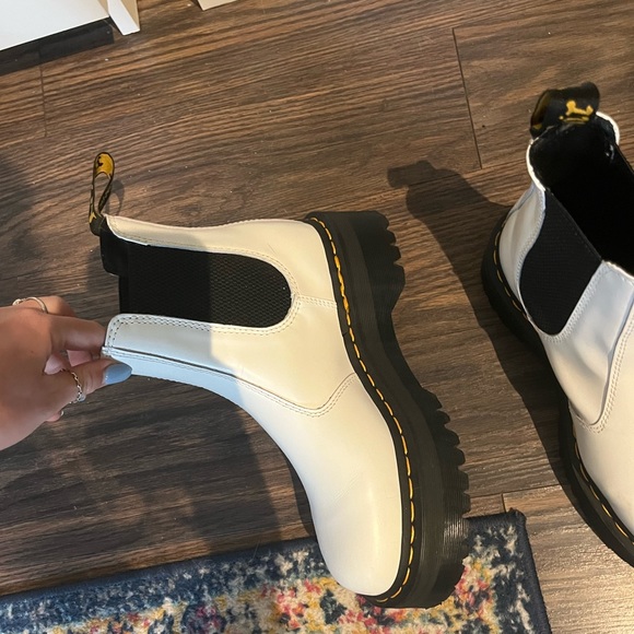Dr. Marten’s Chelsea Boots 2976 - Picture 3 of 5